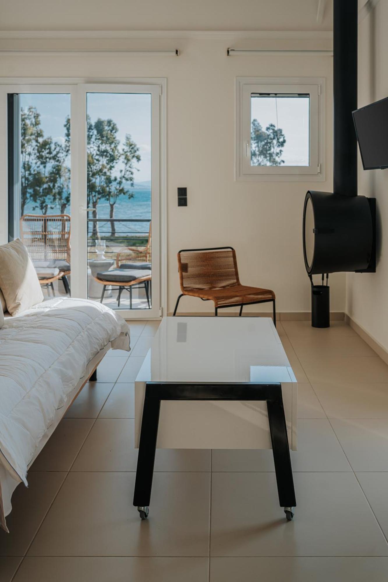 Ponte Suites Antirrio Exterior photo