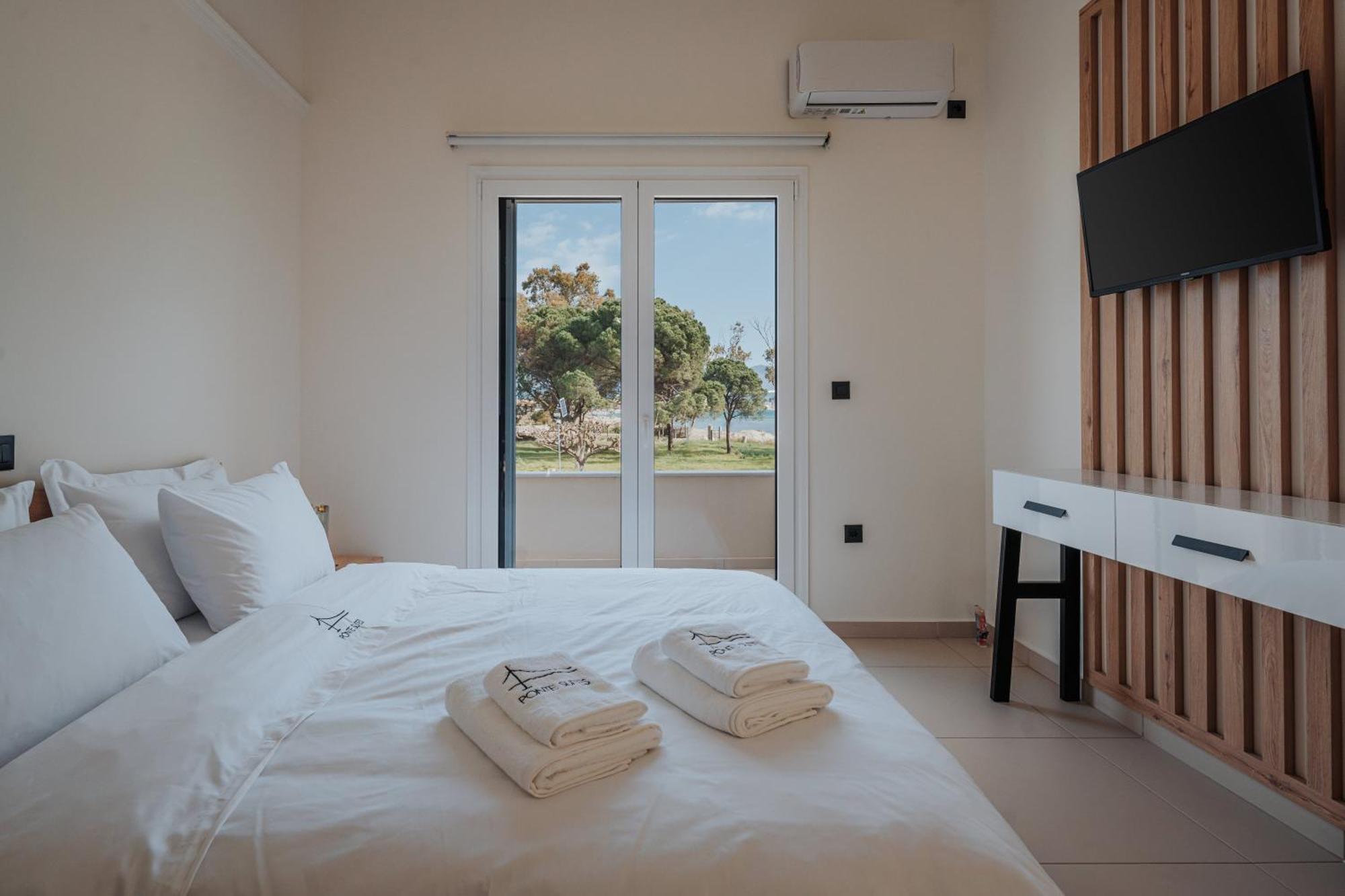 Ponte Suites Antirrio Exterior photo