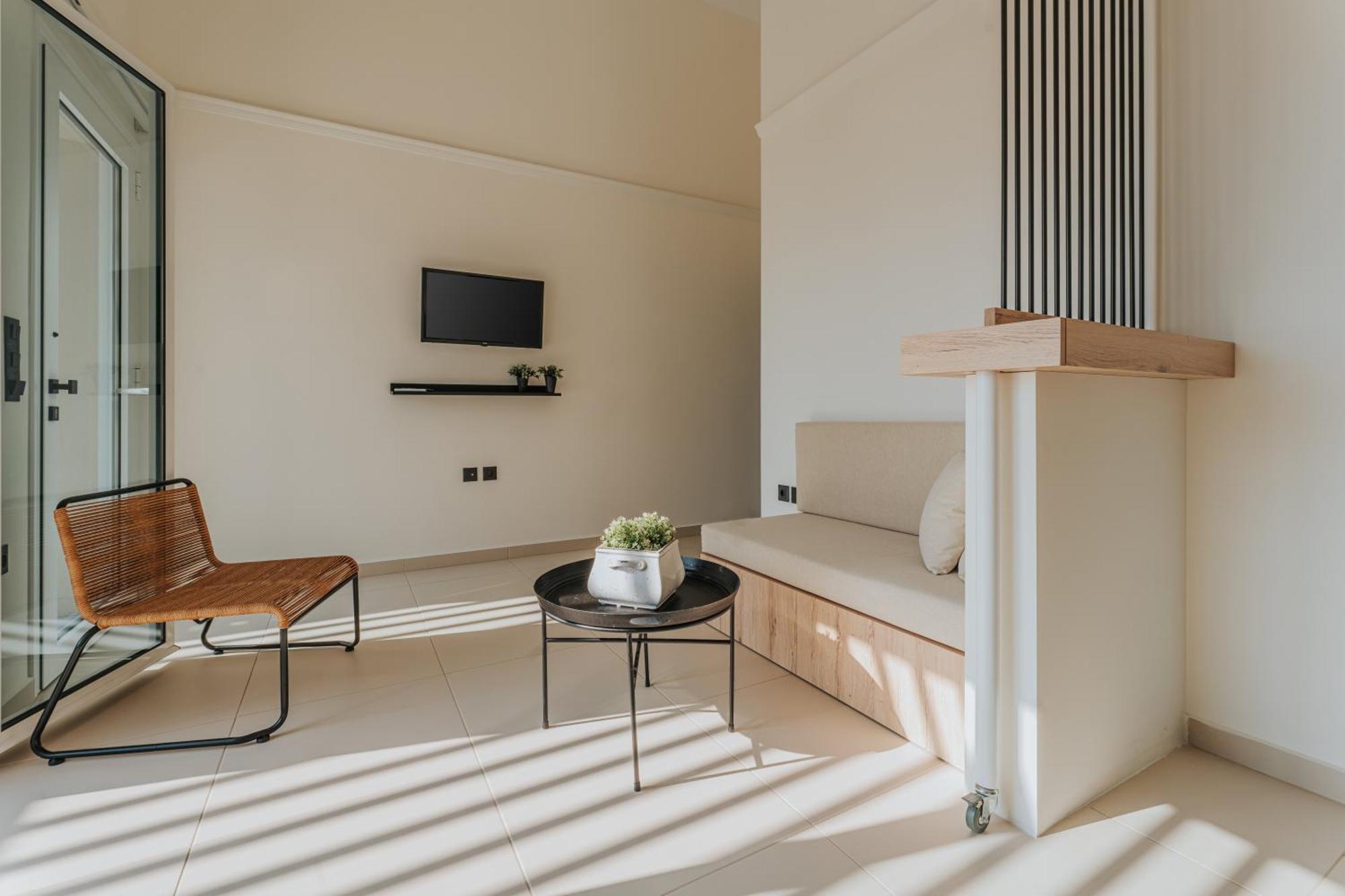 Ponte Suites Antirrio Exterior photo